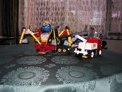 Daarna worden de twee armen ingeklapt.