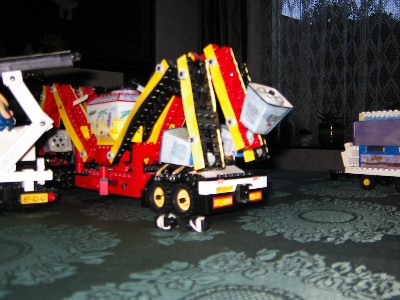 Kabels enz op de onderwagens.